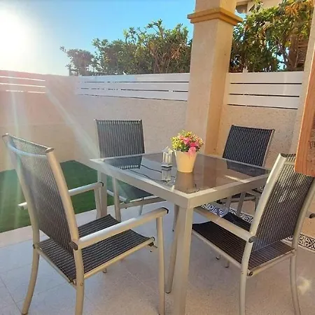 Casa Chloe, Alquiler Vacacional, Urbanizacion Privada Торевьиа