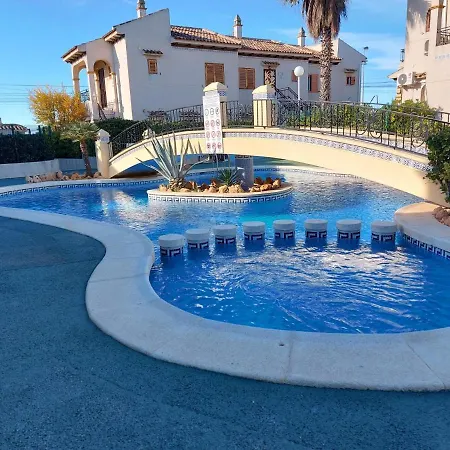 Casa Chloe, Urbanizacion Privada Torrevieja