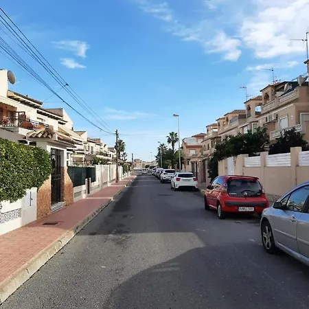 Semesterbostad Casa Chloe, Alquiler Vacacional, Urbanizacion Privada