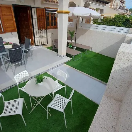 Casa Chloe, Urbanizacion Privada Torrevieja