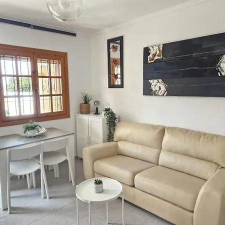 Holiday home Casa Chloe, Urbanizacion Privada *