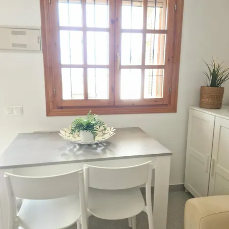 Casa Chloe, Urbanizacion Privada Holiday home