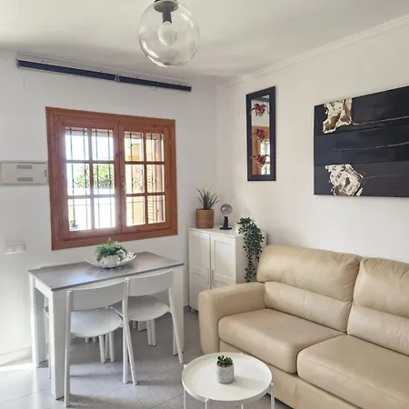 Casa Chloe, Urbanizacion Privada Holiday home